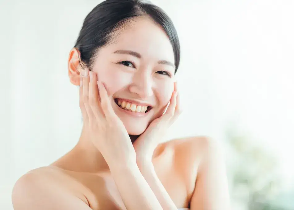 肌ケアを受けた女性 韓国 肌管理